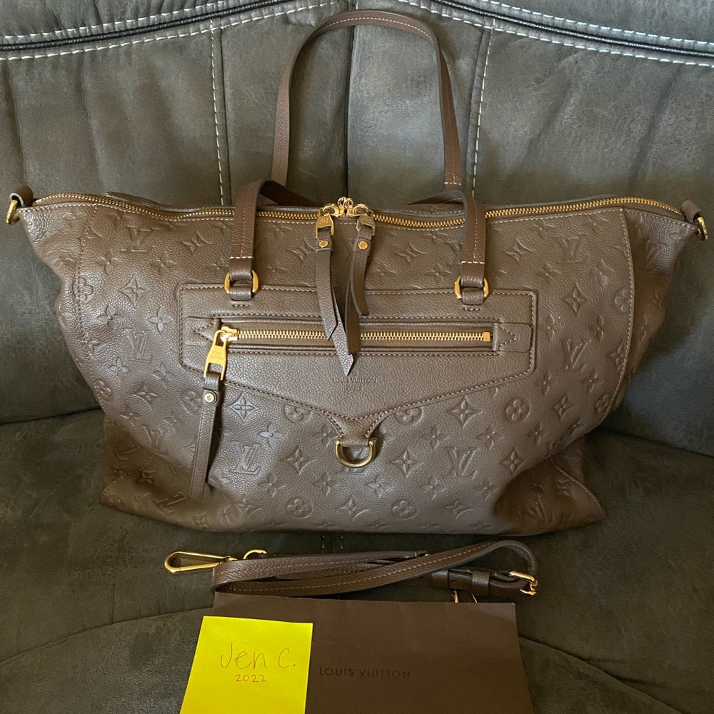 ❌SOLD❌Louis Vuitton Lumineuse GM